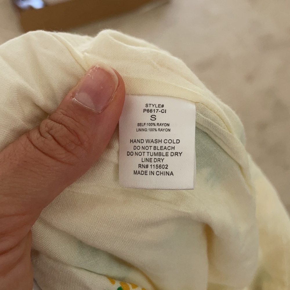 Sullivan Romper Size S Never worn, No Tag - Picture 4 of 4